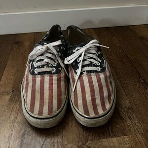 Men’s Flag Vans